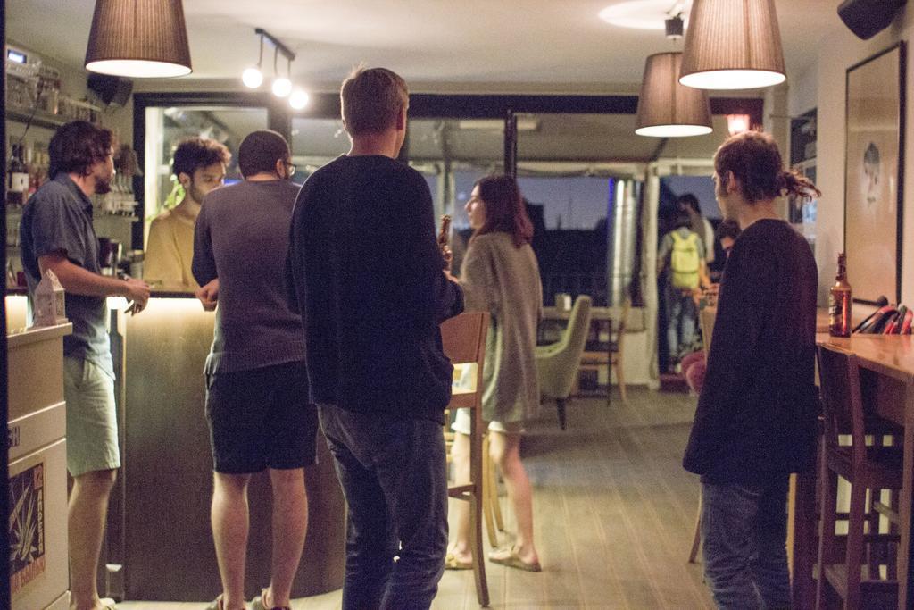 Hush Hostel Moda Istanbul Eksteriør billede