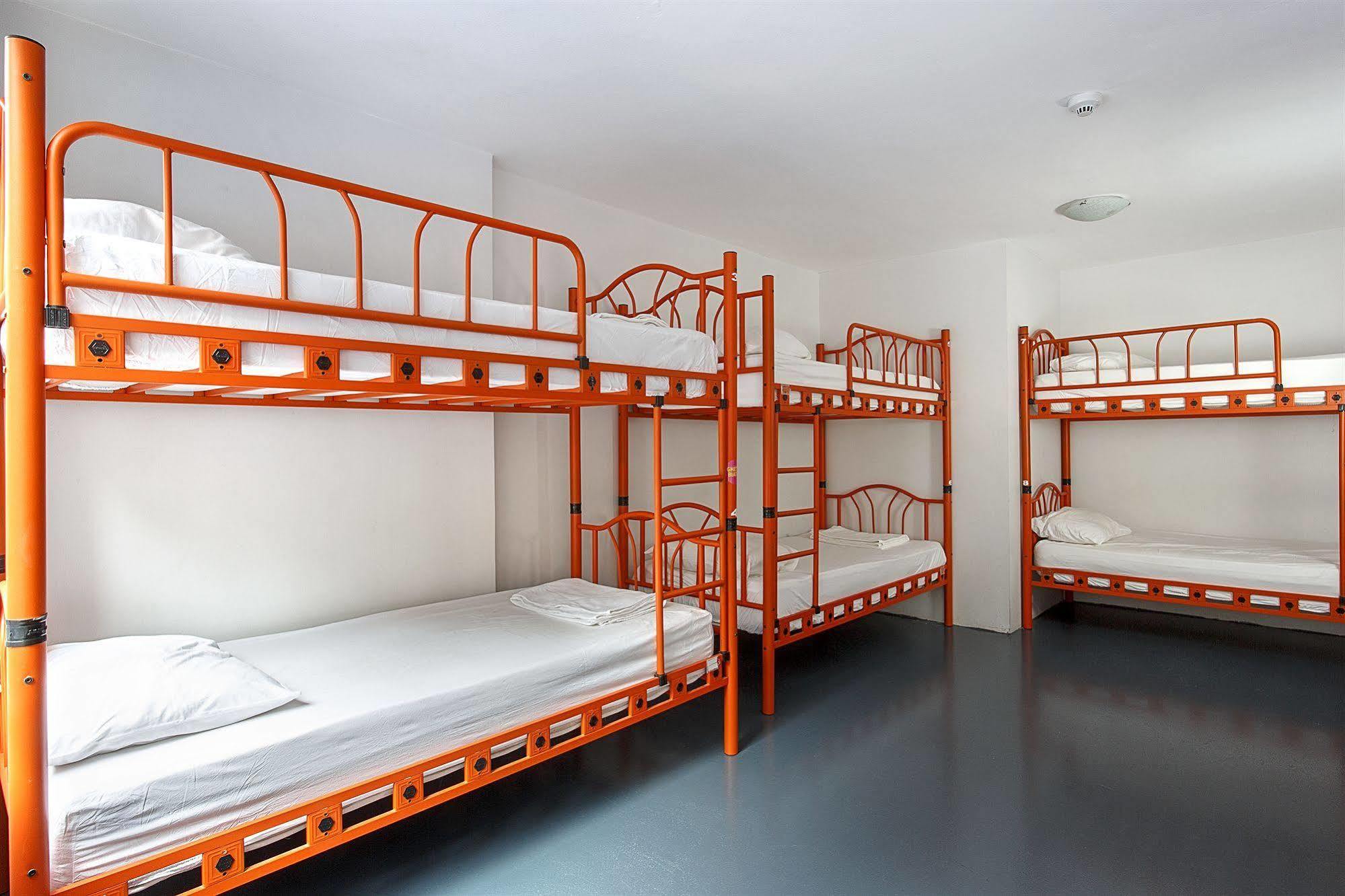 Hush Hostel Moda Istanbul Eksteriør billede